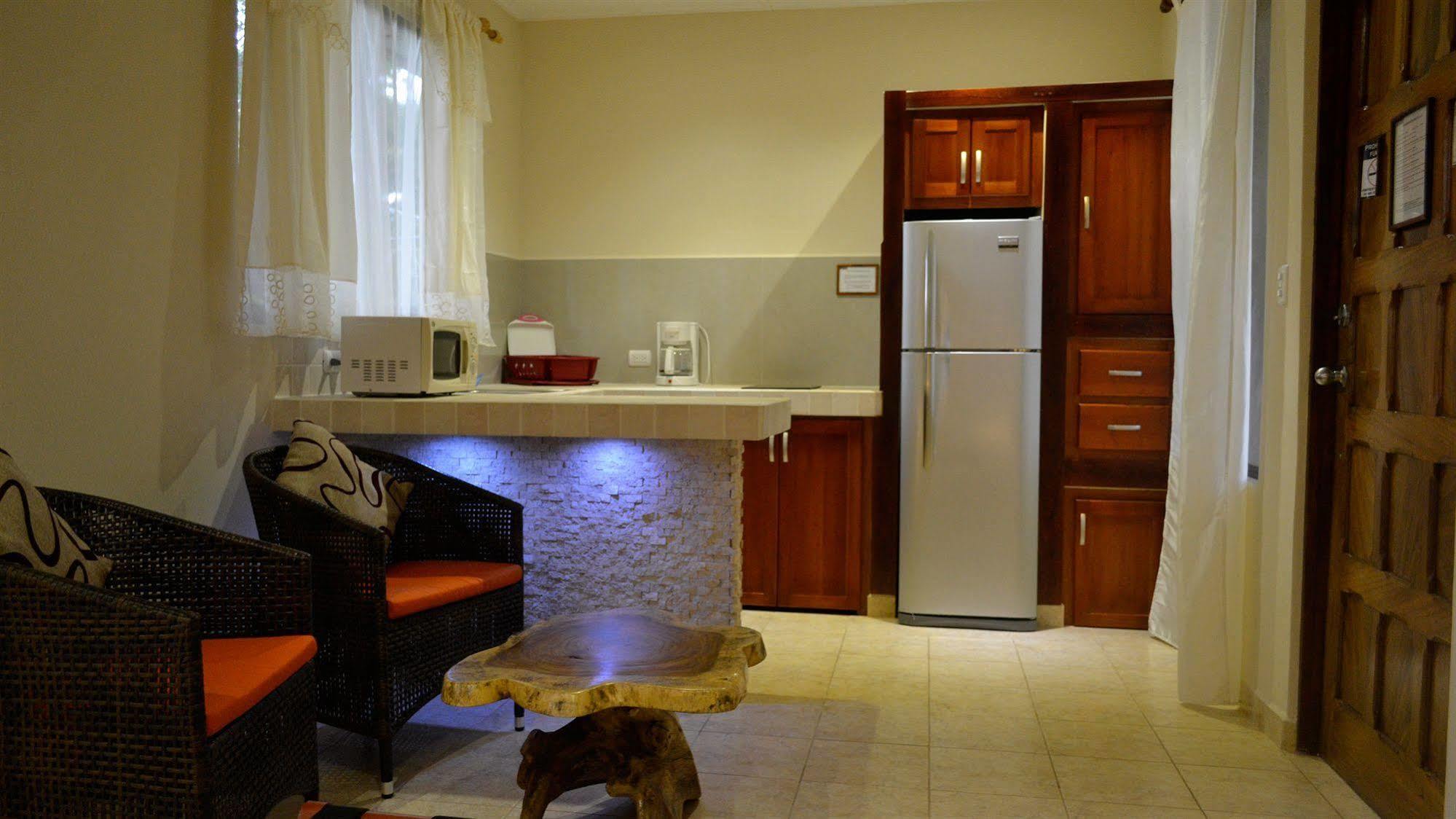 Villa Creole Jacó Екстериор снимка